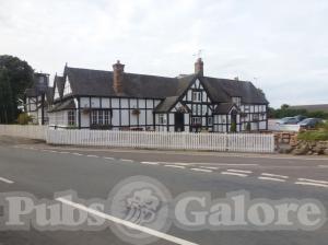 Picture of White Lion Hotel