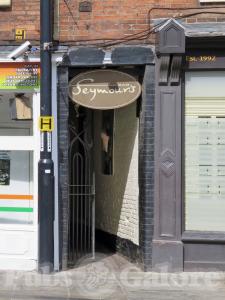 Picture of Seymours Bar