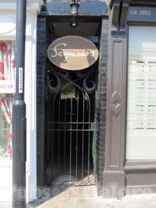 Picture of Seymours Bar