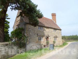 Picture of Grove Inn