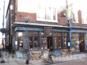 Picture of George Vaults