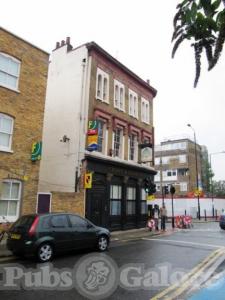 Picture of The Crown and Dolphin