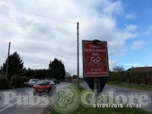 Picture of Three Horseshoes