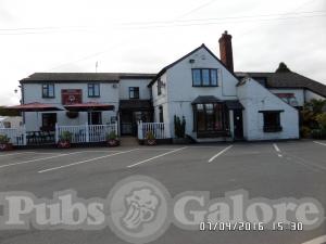 Picture of Three Horseshoes
