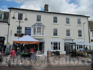 Picture of White Hart Hotel