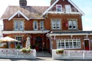 Picture of The Old Railway Hotel