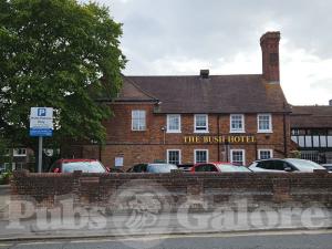 Picture of Coachmans Bar @ Mercure Farnham Bush Hotel