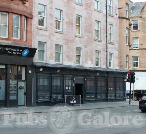 Picture of The Old Ship Bank