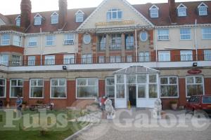 Picture of Royal Hotel