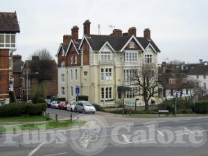 Picture of Russell Hotel