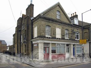 Picture of City Arms