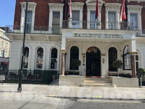 Picture of Bailey's Bar @ The Bailey's Hotel