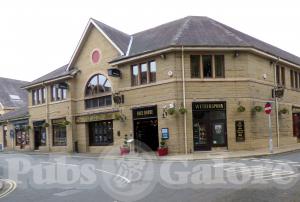 Picture of The Lister Arms (JD Wetherspoon)