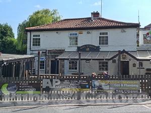 Picture of The Ring O' Bells Inn