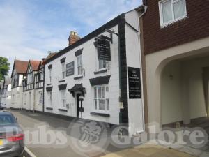Picture of Three Horseshoes