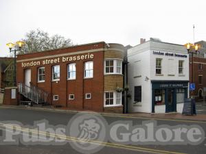 Picture of Kennett House