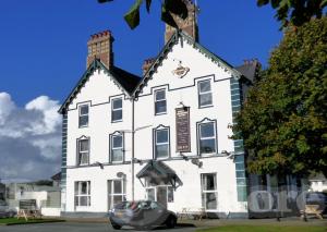 Picture of Queens Hotel