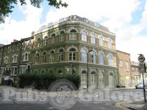 Picture of The Cassland Hotel