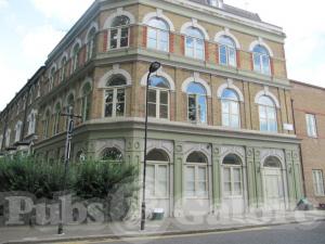 Picture of The Cassland Hotel