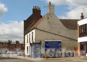 Picture of The White Swan