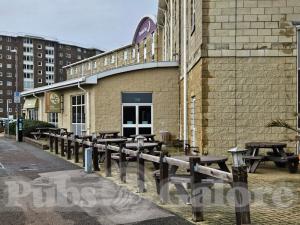 Picture of Marine Court