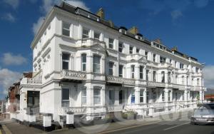 Picture of Queens Hotel