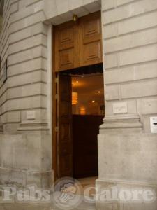 Picture of Lutyens Bar