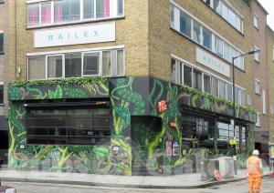 Picture of Queen of Hoxton