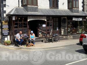 Picture of Myrddins Bar Caffi