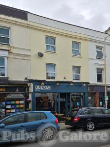 Picture of Docker Bar