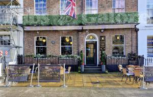 Picture of Mr Cambray's Curiosity