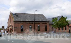 Picture of The Nine Arches (JD Wetherspoon)