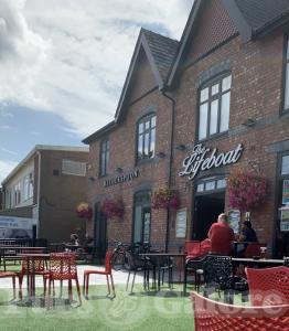 Picture of Lifeboat (JD Wetherspoon)