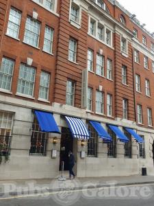 Picture of Quarter Bar @ London Bridge Hotel