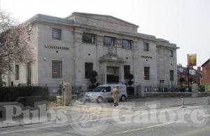 Picture of The Golden Beam (JD Wetherspoon)