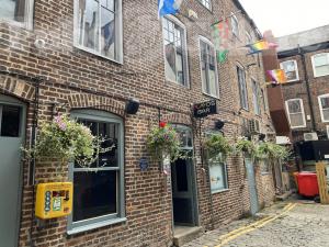 Picture of Blayds Bar