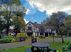 Picture of Thatchers Bar & Restaurant