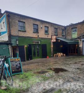 Picture of Macintosh Ale House