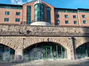 Picture of Tavern on the Quays @ The Quays Hotel Sheffield