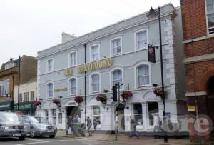 Picture of Greyhound Hotel (JD Wetherspoon)