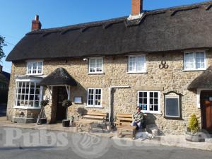 Picture of Three Horseshoes Inn