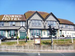 Picture of Downs Hotel