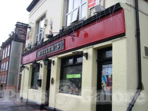 Picture of Buskers Bar