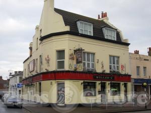 Picture of Buskers Bar