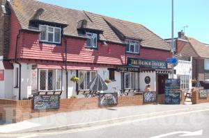The Beach Tavern in Pevensey Bay (near Pevensey) : Pubs Galore