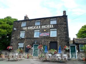 Picture of Diggle Hotel