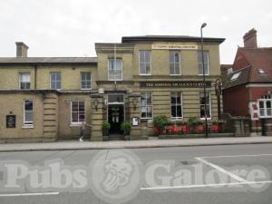 Picture of The Admiral Sir Lucius Curtis (JD Wetherspoon)