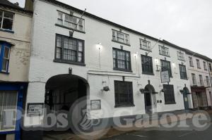 Picture of Royal Oak Hotel