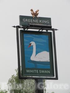 Picture of White Swan