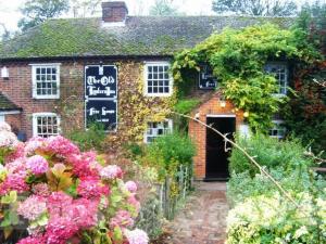 Picture of The Old Lantern Inn